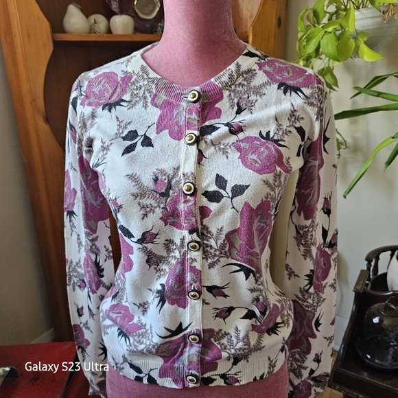 Twelve by Twelve button-up cardigan, size medium. - Picture 6 of 8